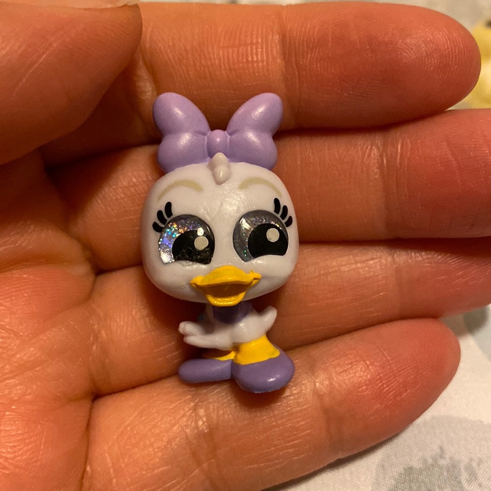 Disney Doorable- Daisy Duck